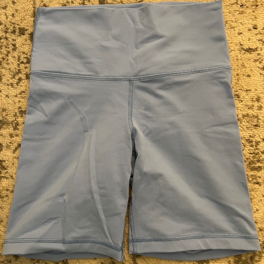 Aritzia TNA atmosphere biker short